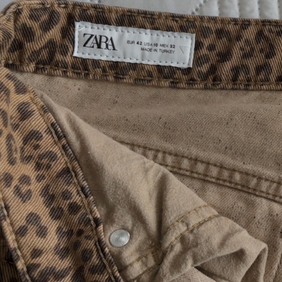 Zara Animal Print TRF Relaxed Fit jeans with High waist - Picture 3 of 12